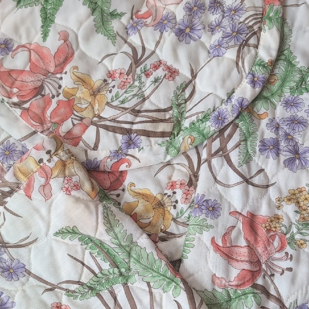 Vintage Floral Leaf Quilted Placemats Set Golden Girls 80s Cream Purple Green